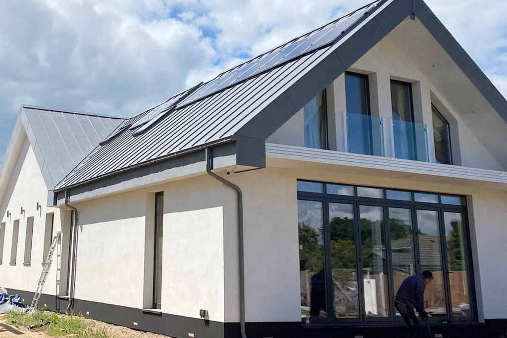 Zinc roof for residential building