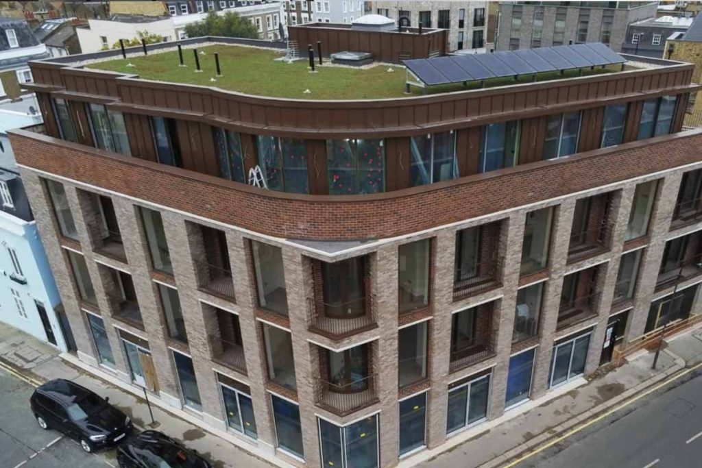 Roofers in London. Zinc roof